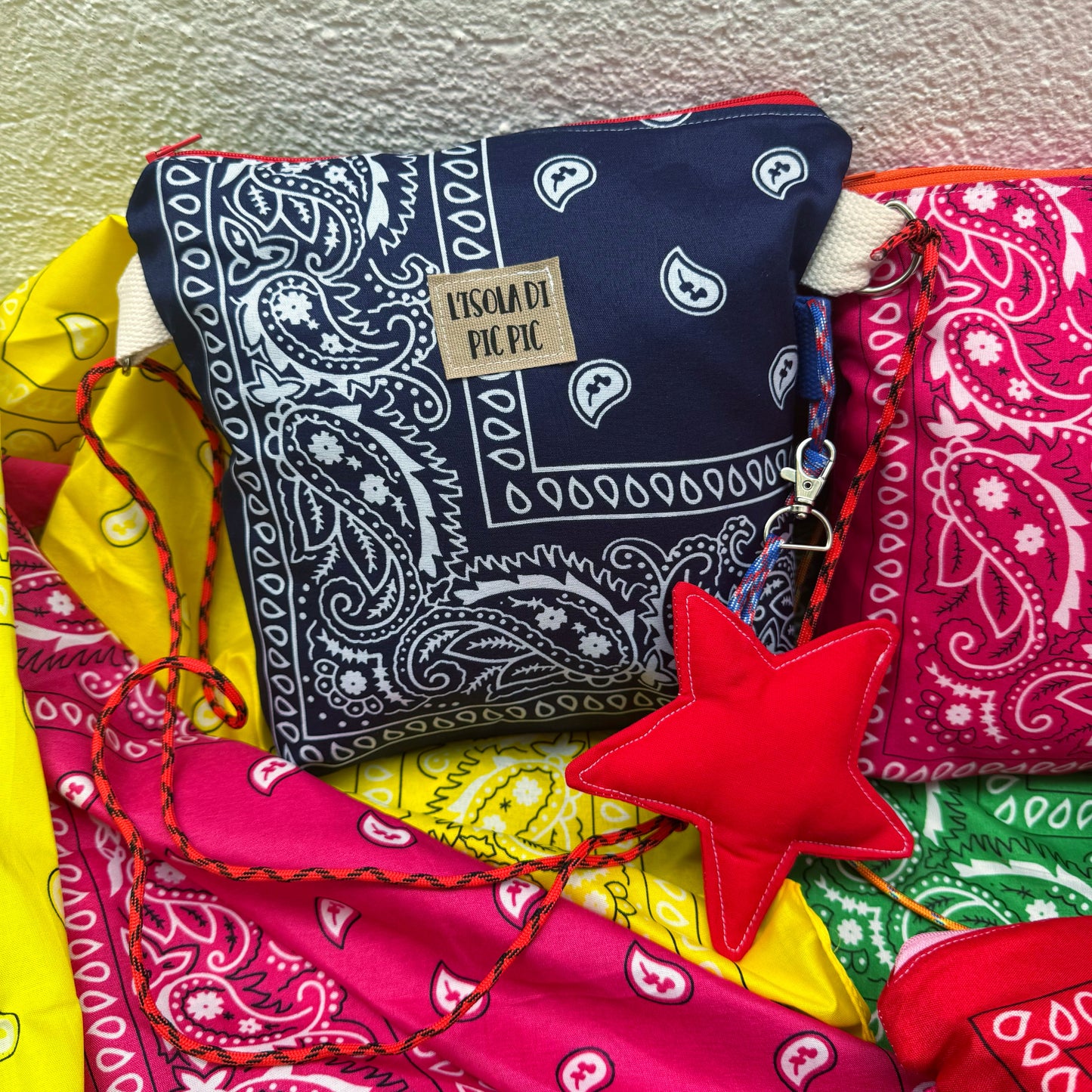 BORSA BANDANA