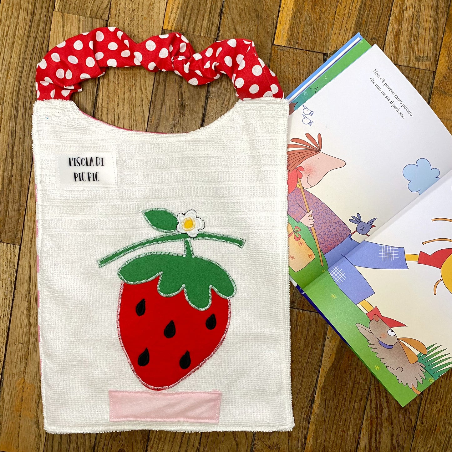 Bavaglino asilo nido e materna FRAGOLA