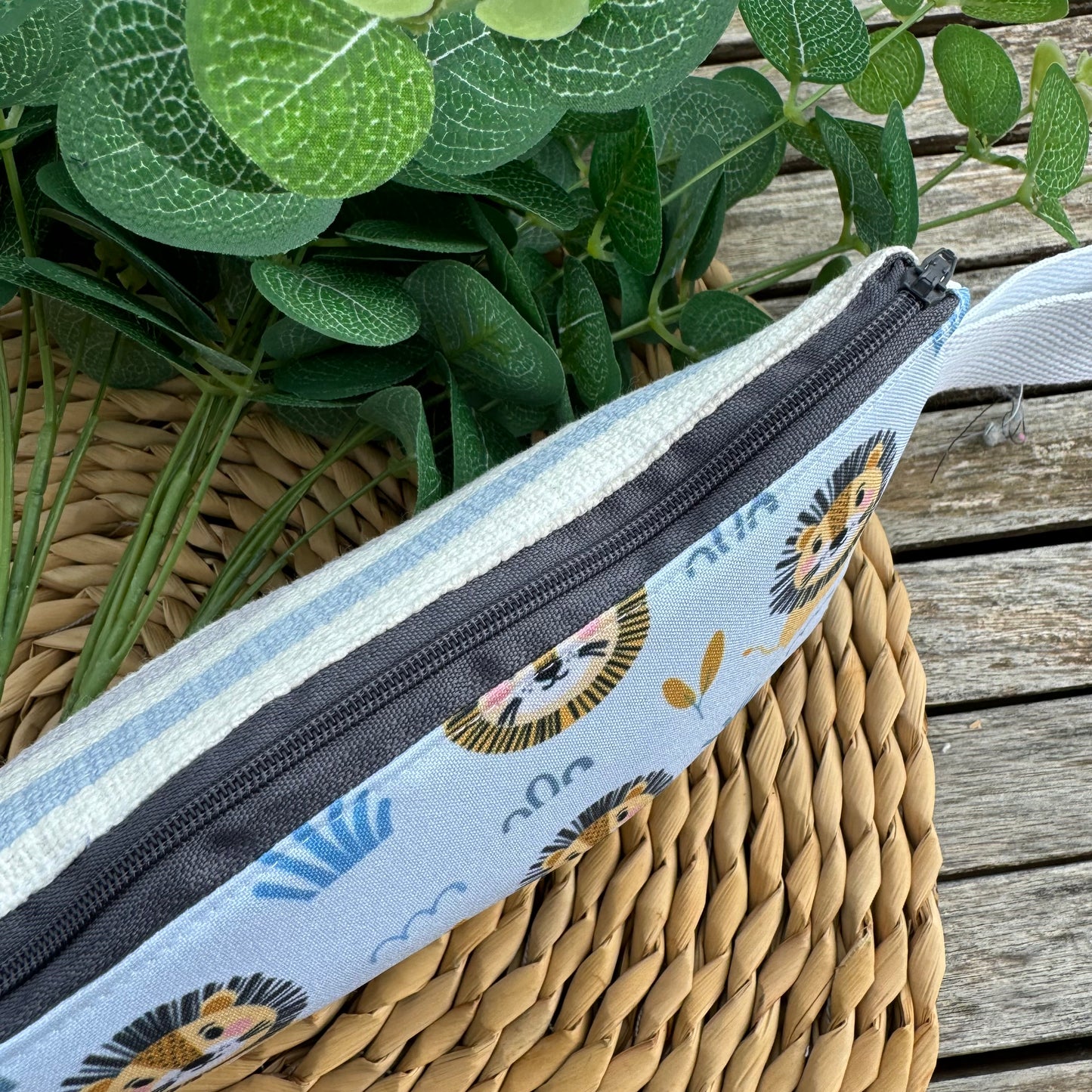 PORTA SPAZZOLINO LEONE