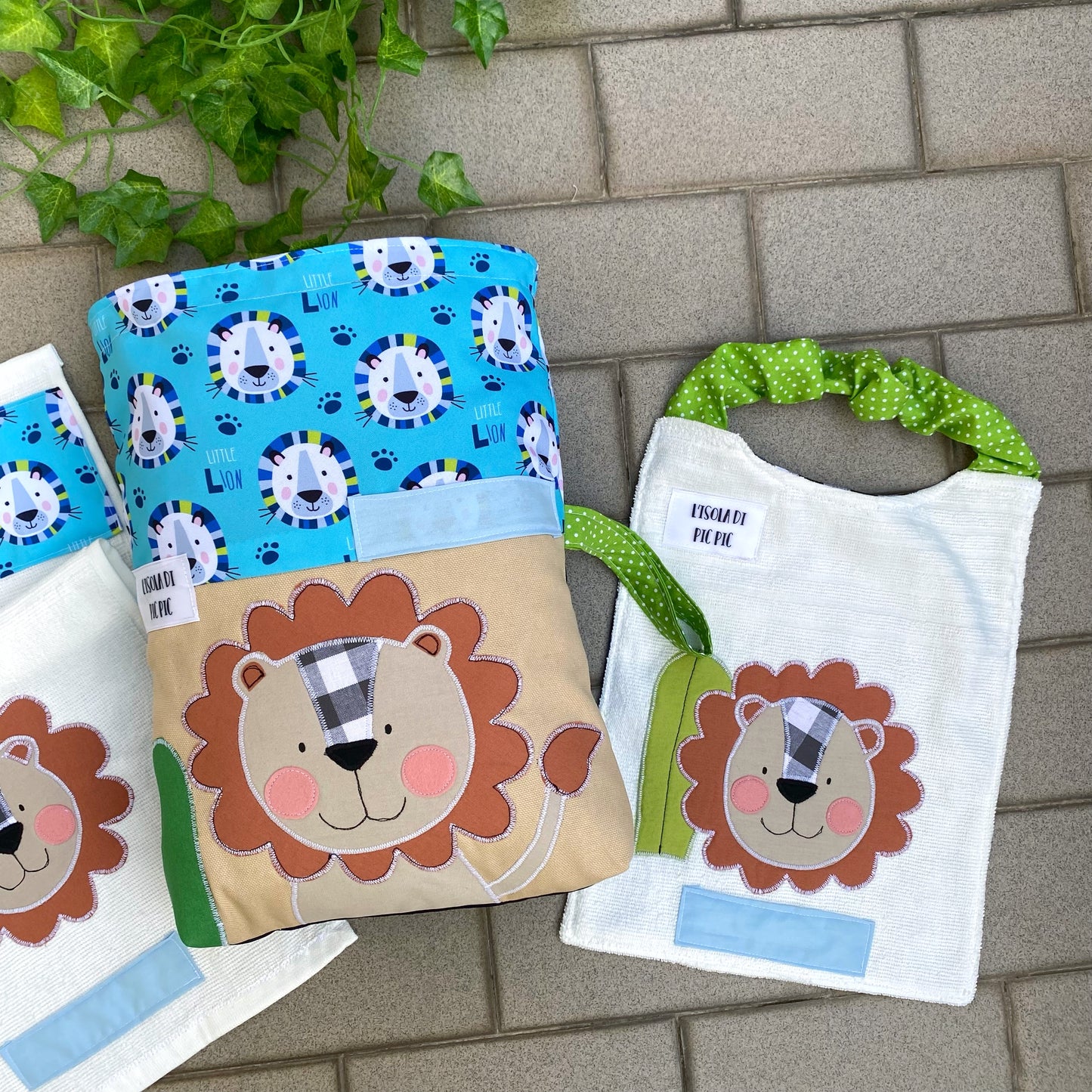 Set asilo LEONE