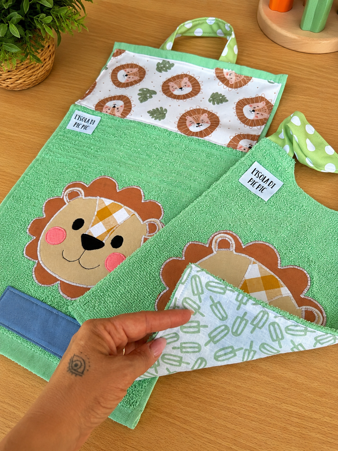 Set asilo LEONE